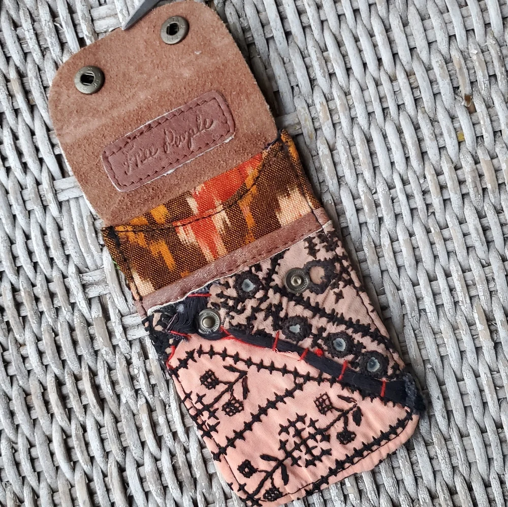🍄🪬 Free People Boho Embroidered Repurposed vtg banjara hippie Wallet card case